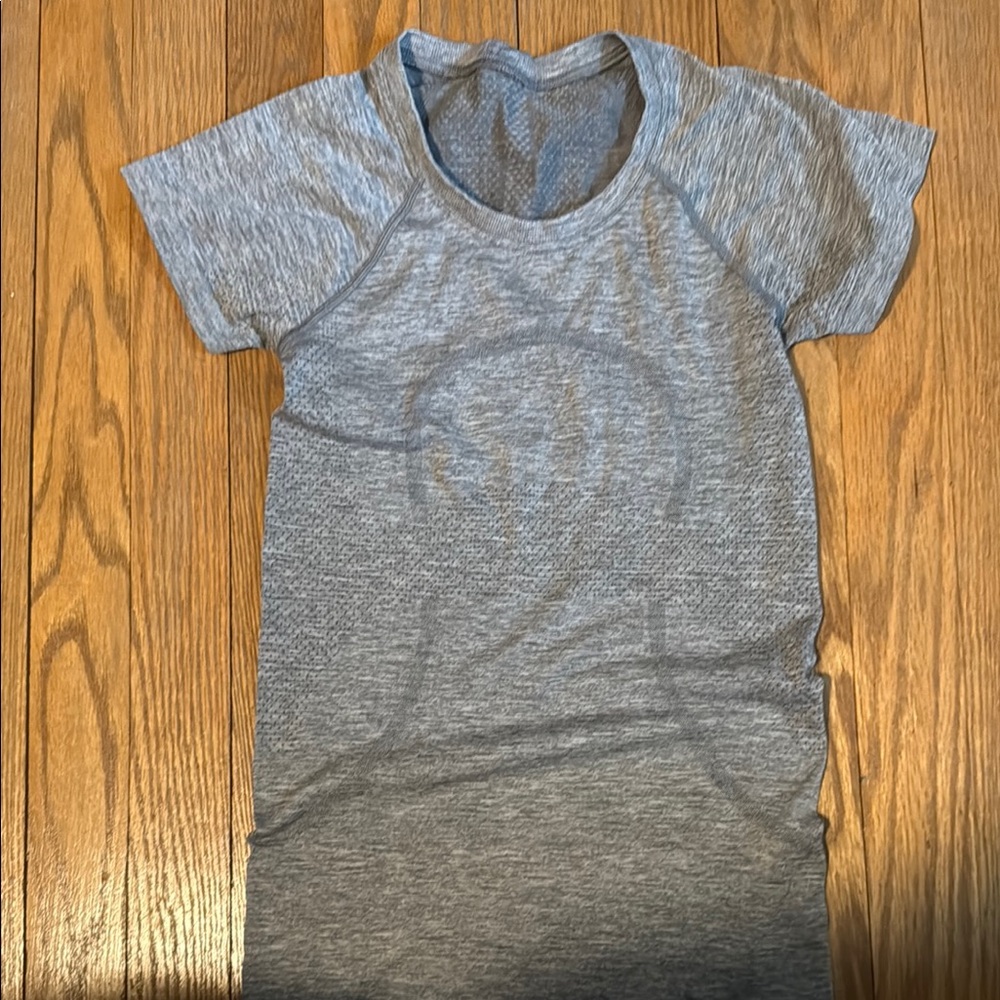 lululemon athletica Gray Muscle Tee